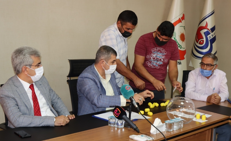 BÜYÜKŞEHİR, ŞUSKİ’DE ÇALIŞACAK 6 ŞOFÖRÜ CANLI YAYINDA KURAYLA BELİRLEDİ