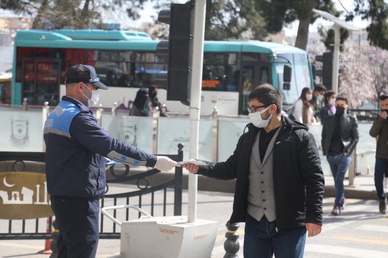 BÜYÜKŞEHİR ZABITADAN “BİLİNÇLİ TÜKETİCİ OL BROŞÜRÜ”