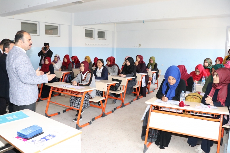 Büyükşehirden 21 Bin Öğrenciye Deneme Sınavı