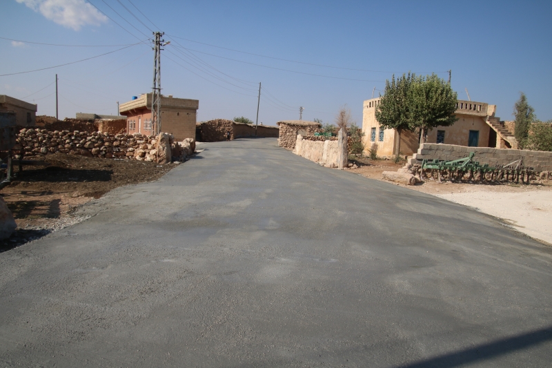 Büyükşehir'den Akçakale'ye Tarihinde İlk Beton Yol