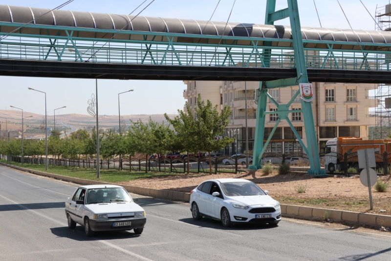 BÜYÜKŞEHİR’DEN BOZOVA İLÇESİNE MODERN ÜST GEÇİT