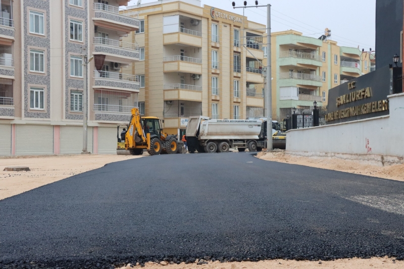 BÜYÜKŞEHİR’DEN KENT MERKEZİNDE ASFALT ÇALIŞMASI