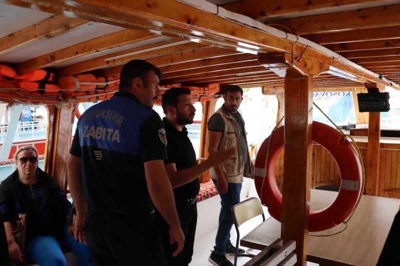 BÜYÜKŞEHİR'DEN SAKİN ŞEHİR HALFETİ'DE TEKNE DENETİMİ