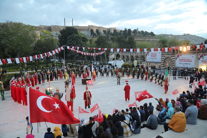 BÜYÜKŞEHİR’DEN ŞANLIURFA’NIN ŞANINA YAKIŞIR ETKİNLİKLER SON BULDU