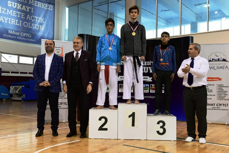 BÜYÜKŞEHİRDEN SPORA TEŞVİK