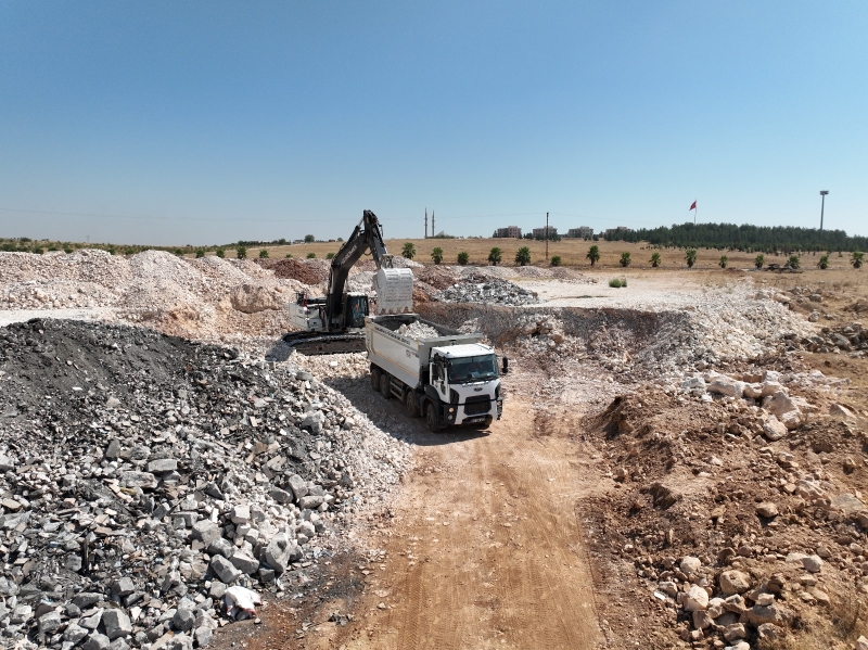 BÜYÜKŞEHİR’DEN ÜNİVERSİTE’DE ÇEVRE DÜZENLEMESİ