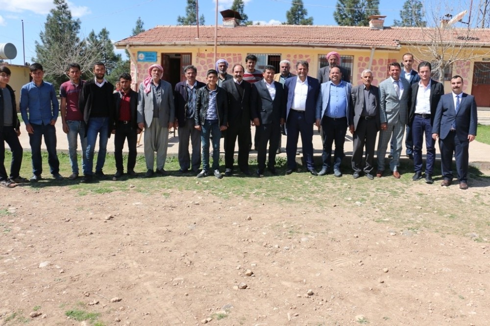 Başkan Ayhan, referandum turunu sürdürüyor