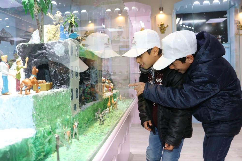 Karaköprü’de Oyuncak müzesinde İngilizce dersi