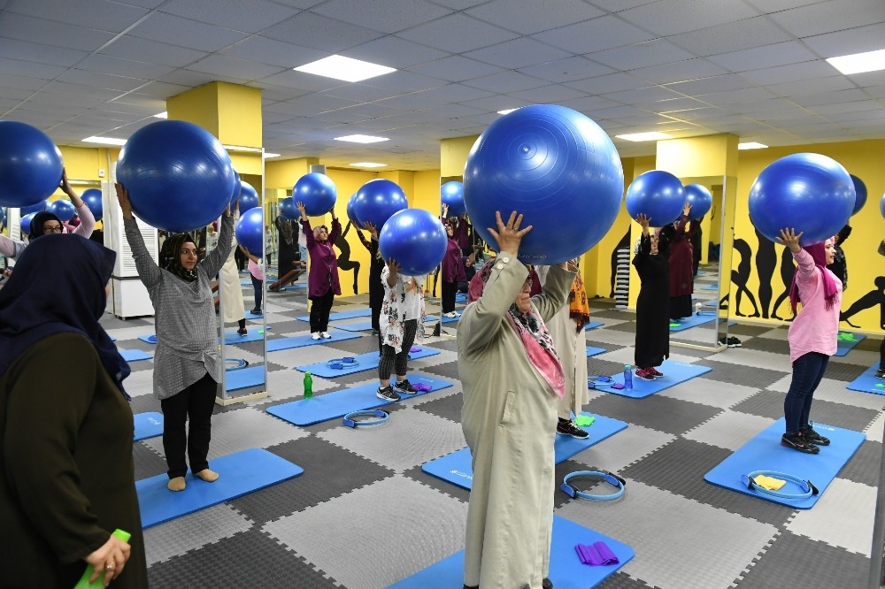 Şanlıurfalı kadınlar sağlıklı yaşam merkezlerinde buluşuyor