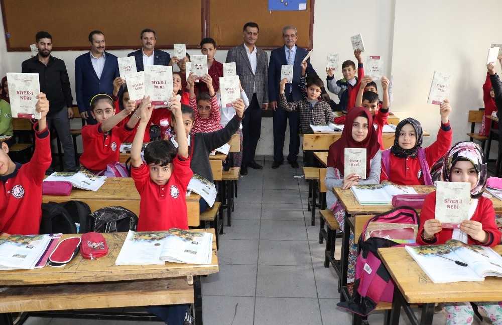 Demirkol öğrencilere deneyimlerini paylaştı