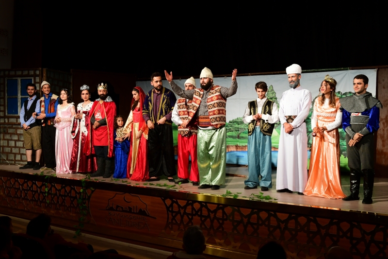 Çocuk Tiyatrosuna Yoğun İlgi