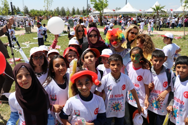 Çocuklar Gönüllerince Bayramı Kutladı
