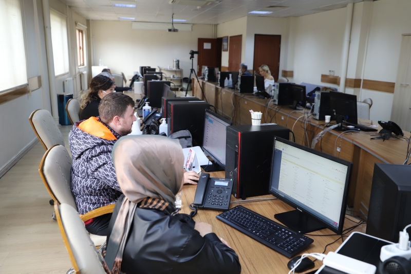 Covid-19 Çağrı Merkezi Halkımıza Hizmet Vermeye Devam Ediyor.