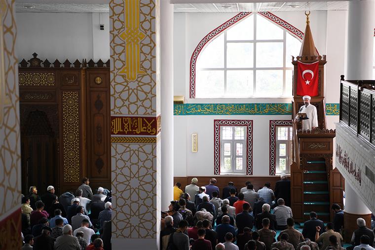 Cuma hutbesinde birlik çağrısı yapıldı