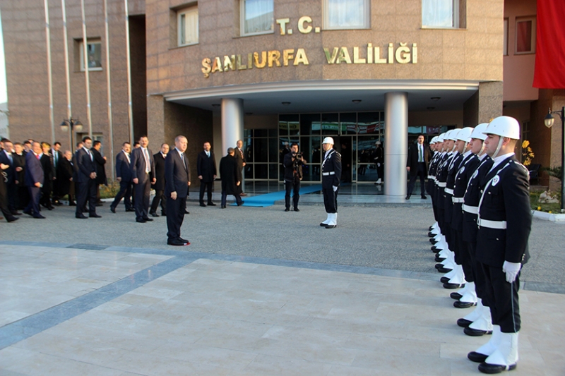 Cumhurbaşkanı Erdoğan’dan Şanlıurfa Valiliği’ne ziyaret