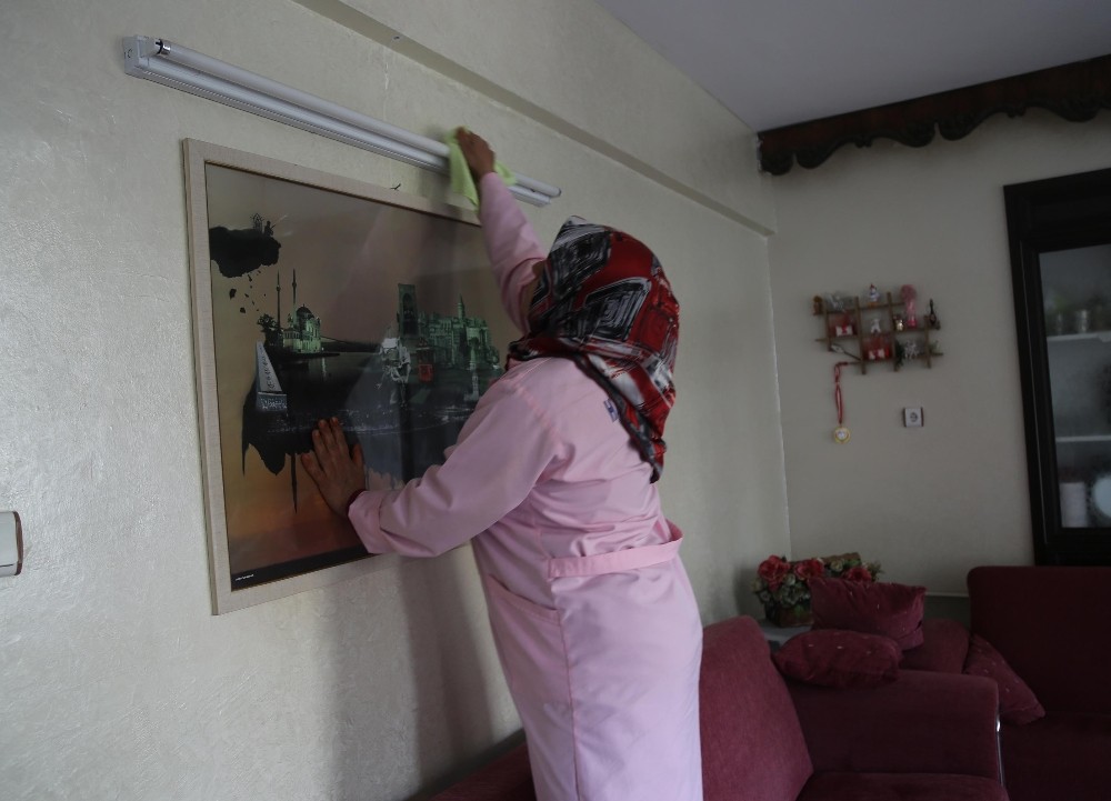 Haliliye’de evde bakım hizmeti yüzleri güldürüyor