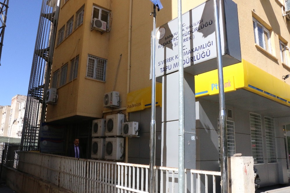 Tapu Müdürlüğüne Operasyon: 11 gözaltı