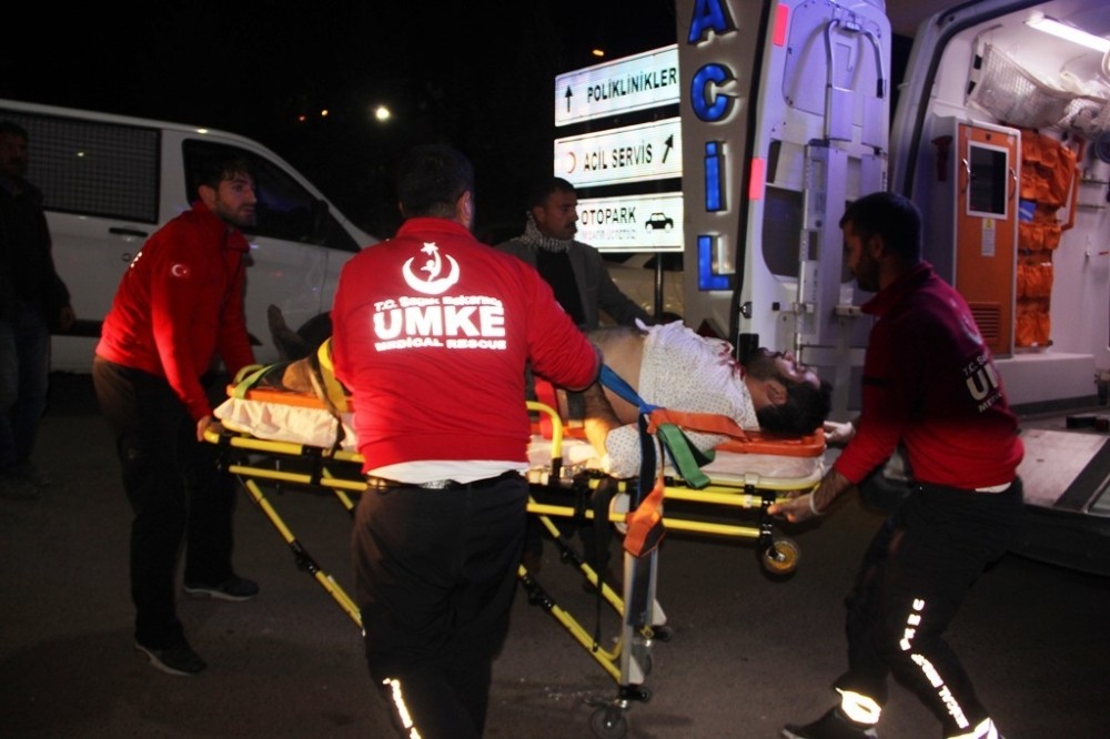 Otomobil refüje çıktı: 1 yaralı