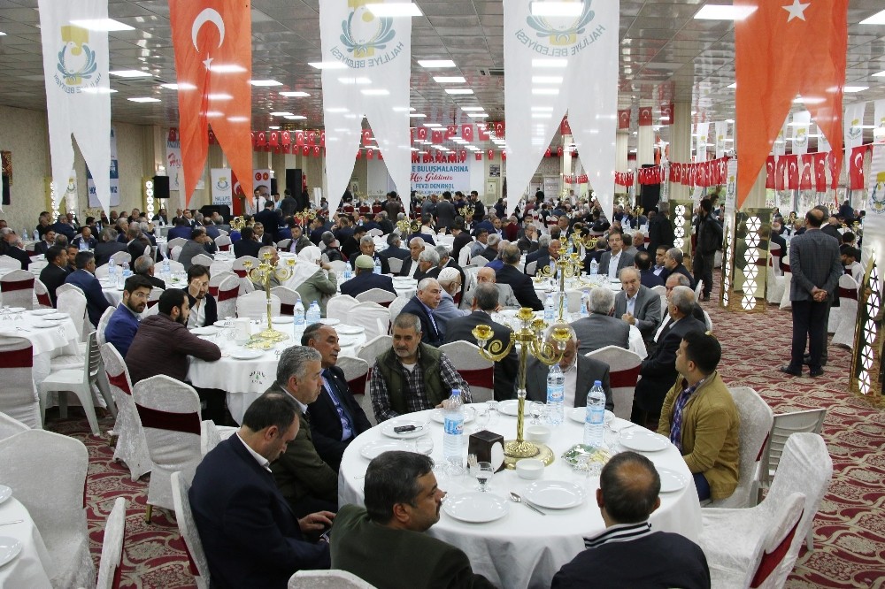 Başkan Demirkol Haliliyelileri bir araya getirdi