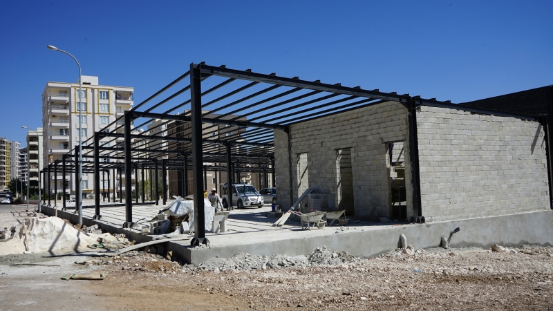 DOĞUKENT’TE MODERN SEMT PAZARI YÜKSELİYOR