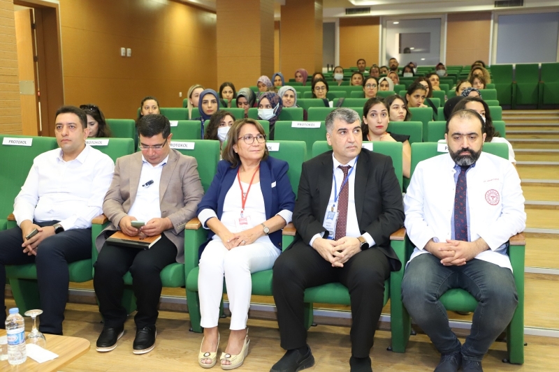 Doğumun Sıfır Noktası” Şanlıurfa’dan Ebelere Sempozyum.