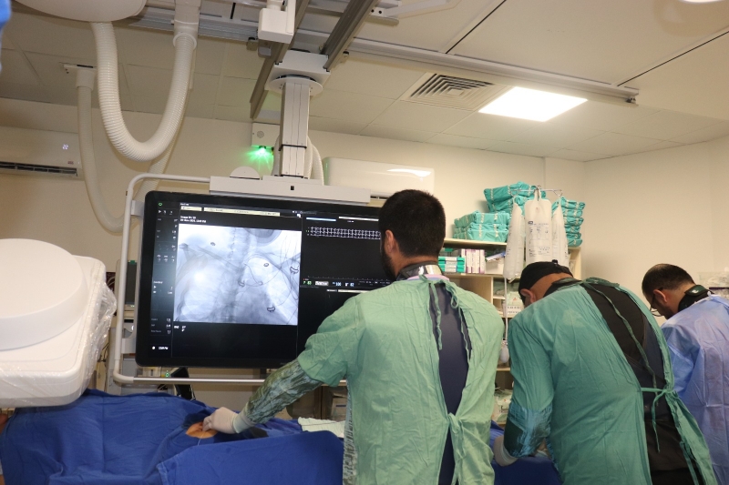 DR. EYÜP KAYA HASTA KABULÜNE BAŞLADI