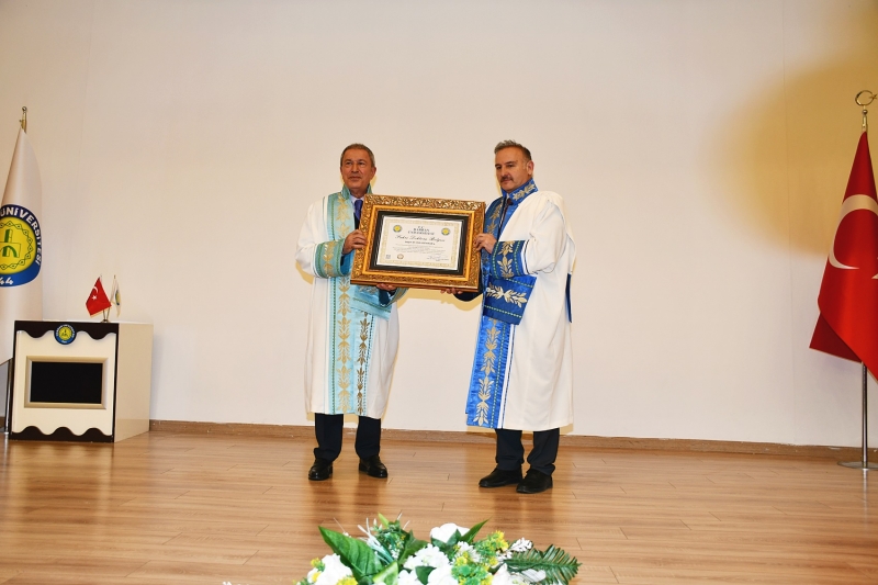 Dr. Hulusi Akar’a Harran Üniversitesi'nde Fahri Doktora Payesi Tevdi Edildi