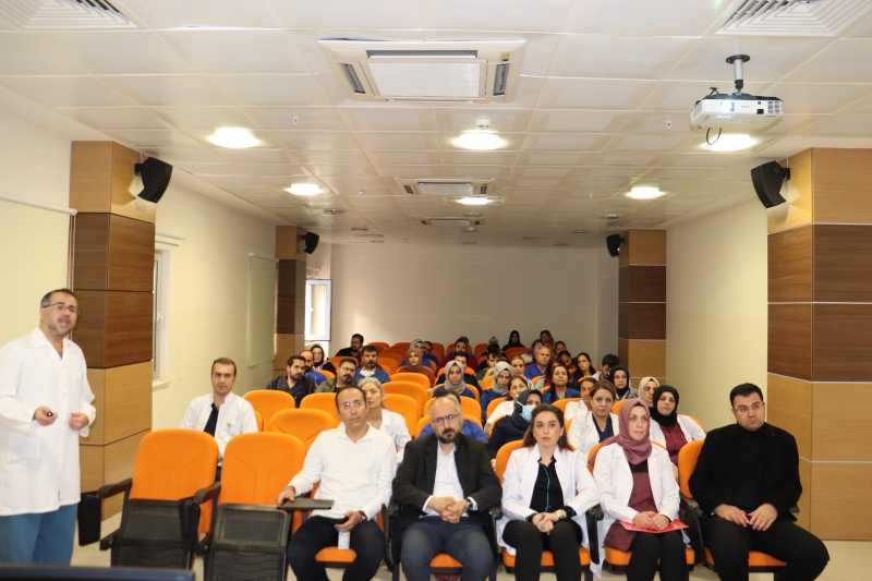 DR. ÖĞR. ÜYESİ CEYLAN: “GEREKSİZ ANTİBİYOTİK KULLANIMI VÜCUDU DİRENÇSİZLEŞTİRİYOR”