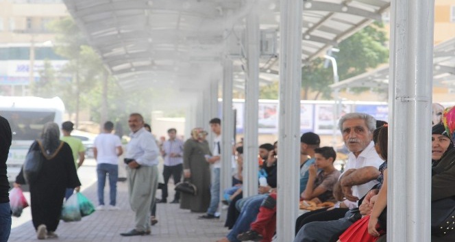 Duraklarda buhar sistemi faaliyete geçti