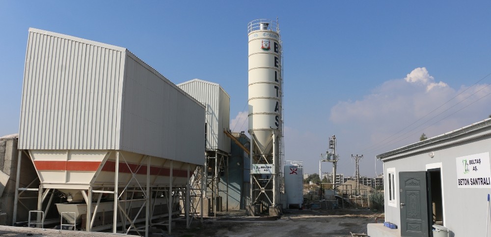 Beton santrali üretime başladı