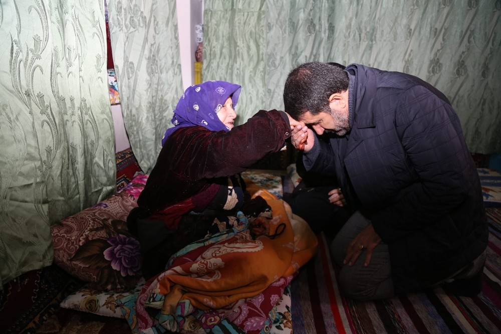 Eyyübiye Belediyesi yardıma muhtaç vatandaşlarla buluşmaya devam ediyor