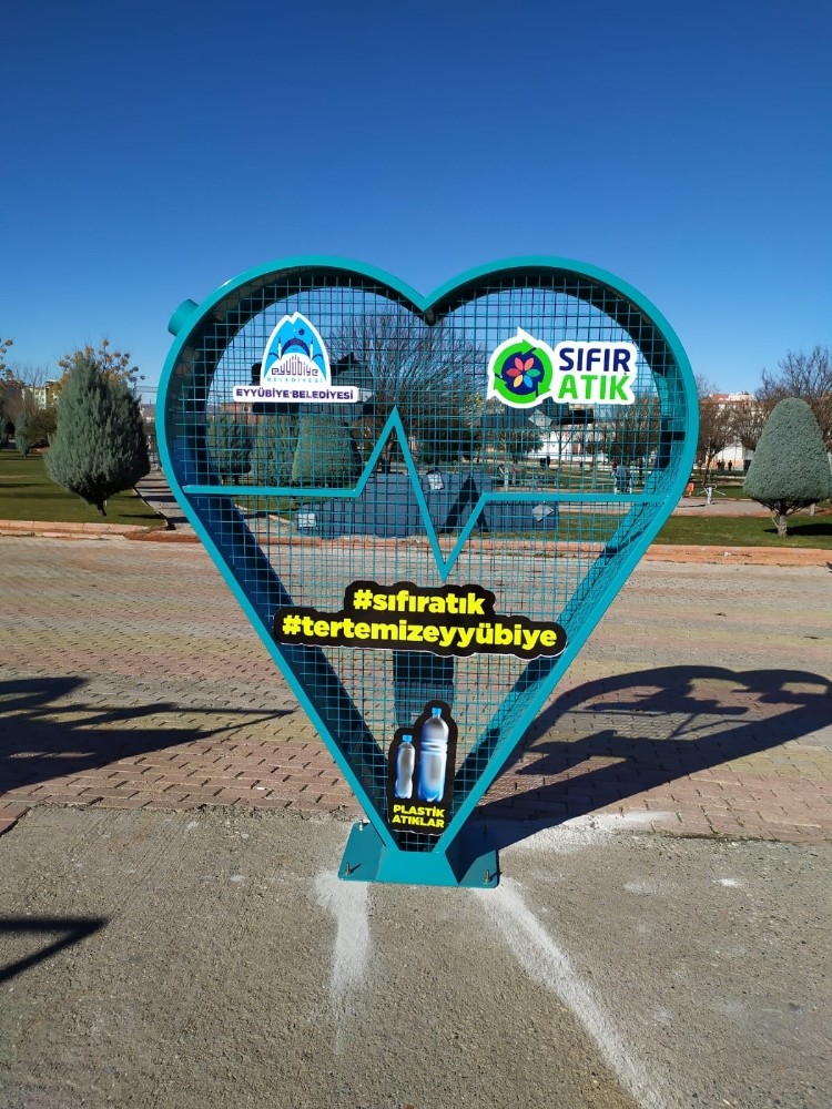 Eyyübiye’ye atık toplama kutuları yerleştirildi