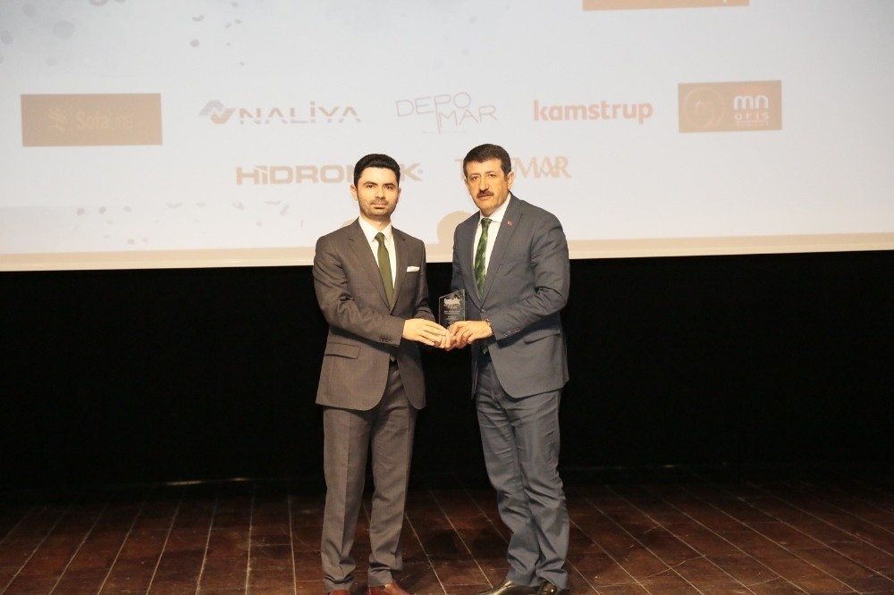 Başkan Ekinci’ye En Vizyoner Belediye Başkanı ödülü