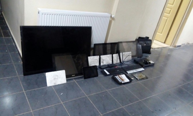 Okuldan hırsızlık yapanlar yakalandı