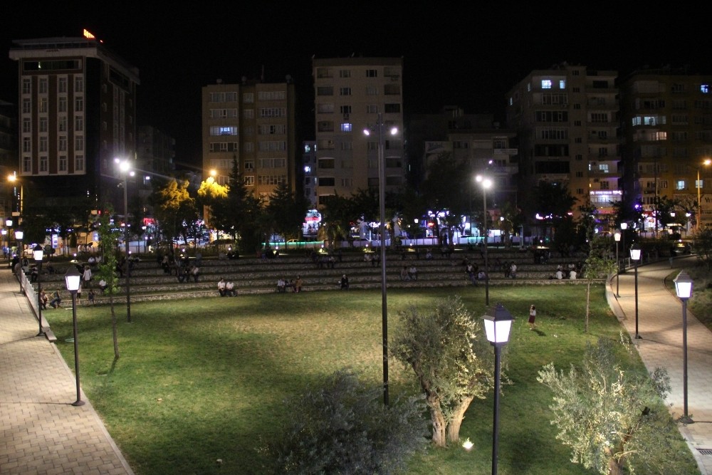Şanlıurfa, 11 Nisan parkında nefes alıyor