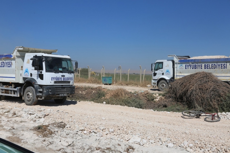 EYYÜBİYE BELEDİYESİ, İLÇEYE YENİ YOLLAR KAZANDIRMAYA DEVAM EDİYOR.