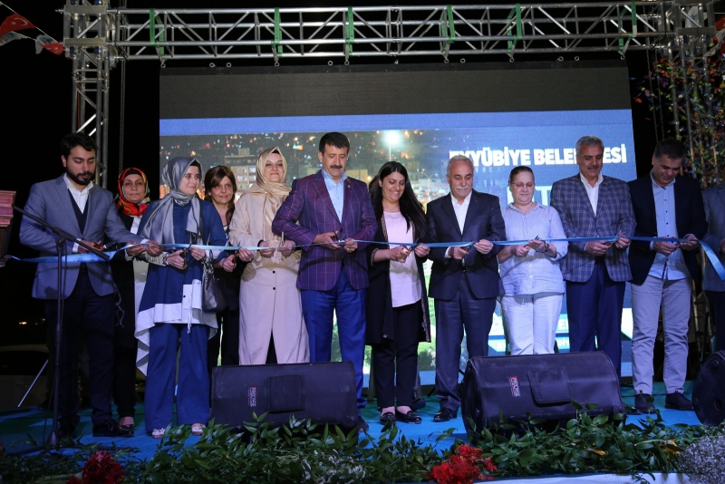 Eyyübiye Belediyesi Millet Kıraathaanesi Kitap Otağını Hizmete Açtı