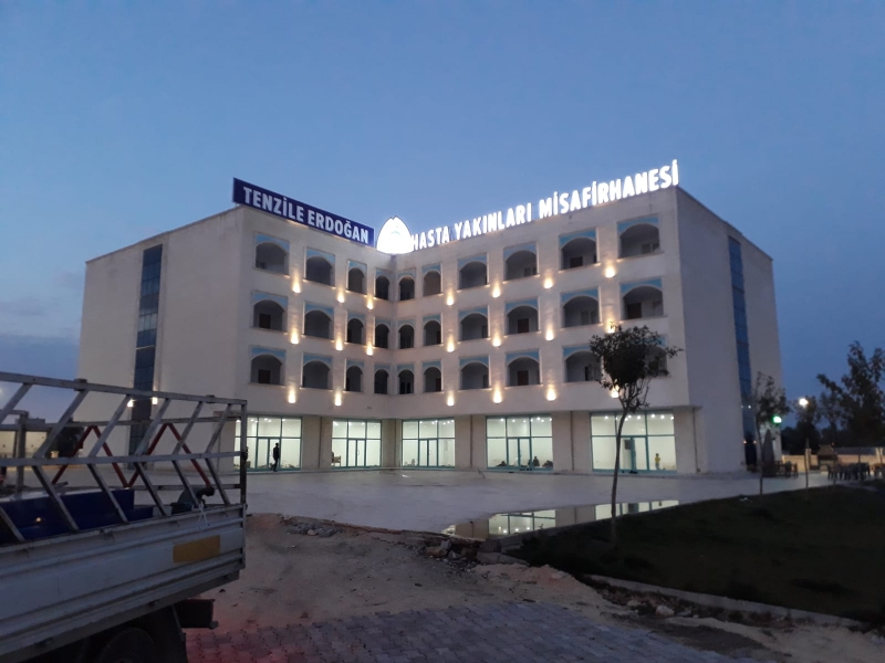 Eyyübiye Belediyesi Hasta Yakınları Misafirhanesine Tenzile Erdoğan İsmini Verdi