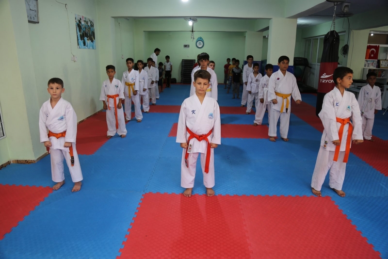 Eyyübiye Belediyesi Ak Ev Projesi İle Binlerce Gence Ulaştı