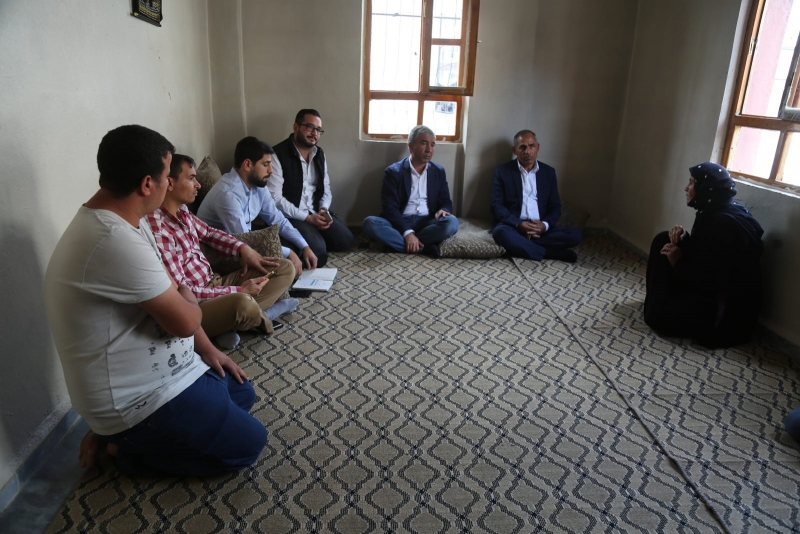 Eyyübiye Belediyesi Ekipleri İlçeyi Karış Karış Dolaşıyor