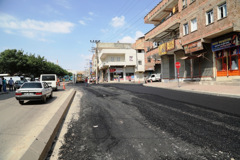 Eyyübiye de Asfaltlama Çalışmaları Sürüyor