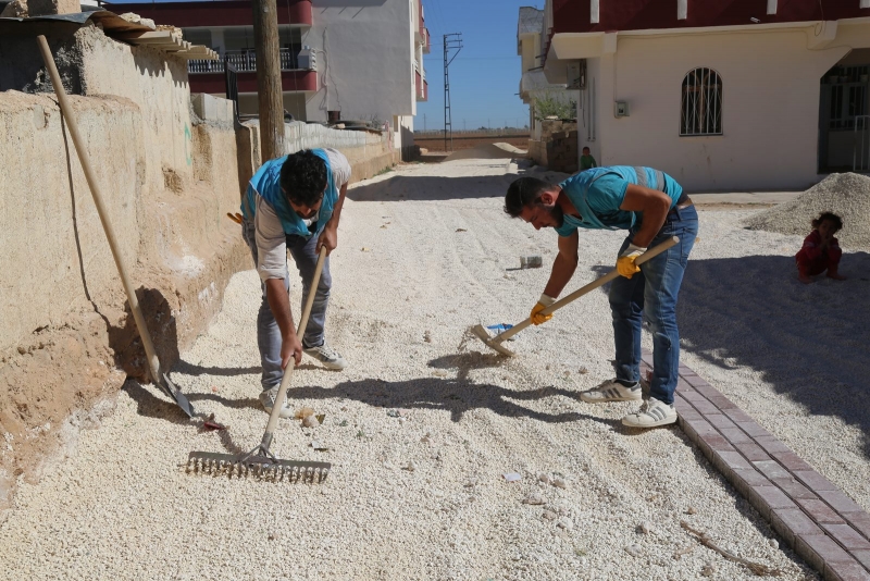 Eyyübiye Kırsalında Yol Yapımı Hızla Devam Ediyor