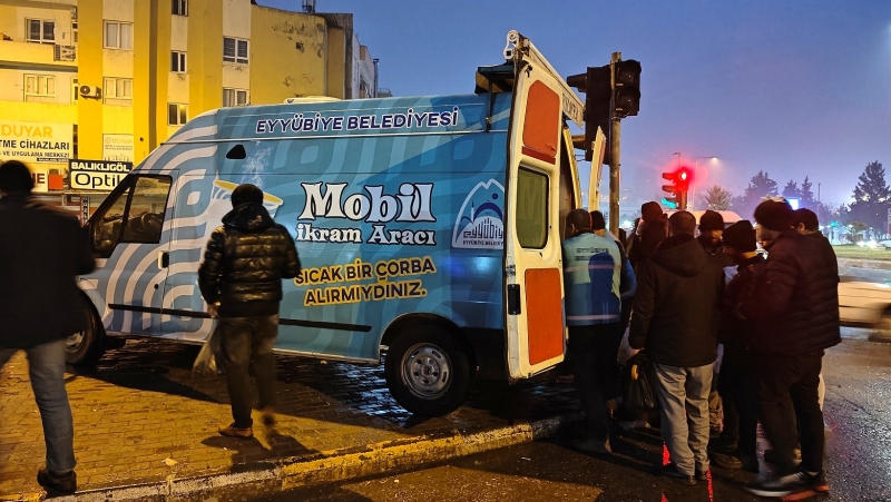 Eyyübiye’de Geleneksel Sabır Çorbası İkramı Başladı