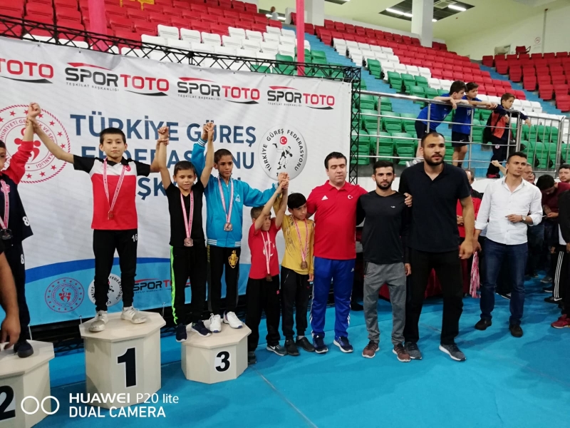 Eyyübiye'li Gençler Başarılarıyla Göz Dolduruyor