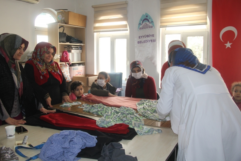 EYYÜBİYELİ KADINLAR AİLE BÜTÇESİNE KATKI SAĞLIYOR