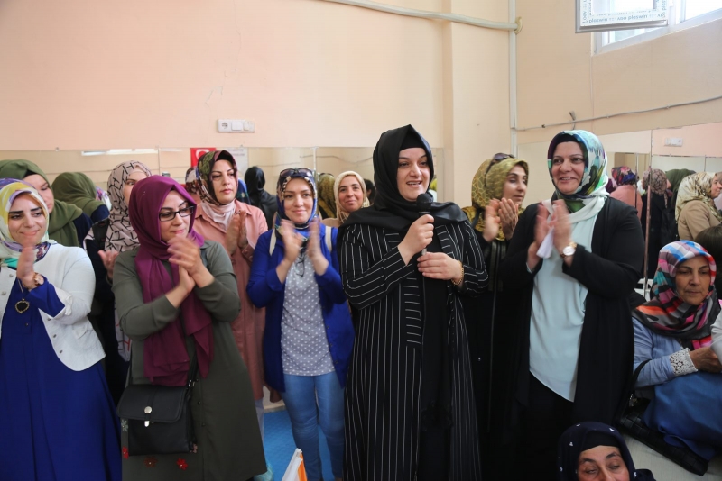 Eyyübiyeli Kadınlarda Tam Destek