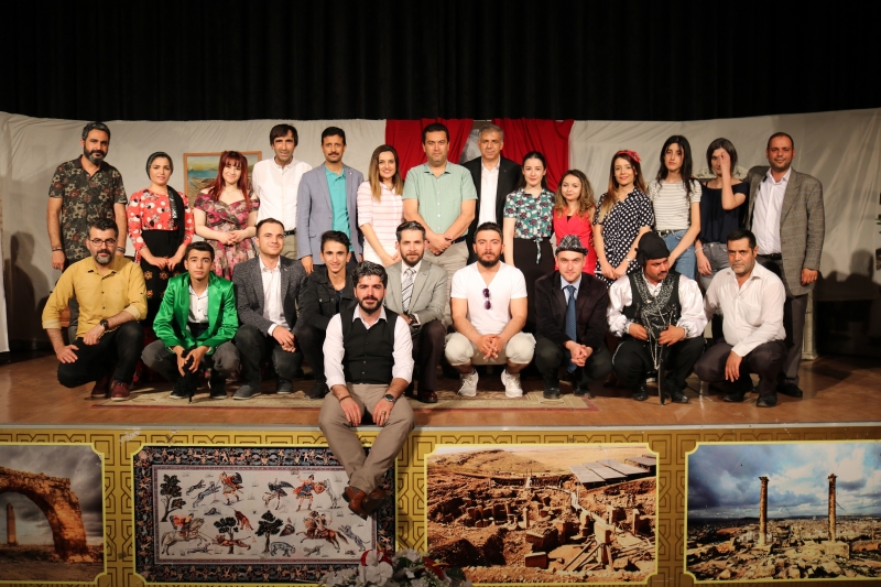 Eyyübiyeli Öğretmenlerin Tiyatro Gösterisi Tam Not Aldı