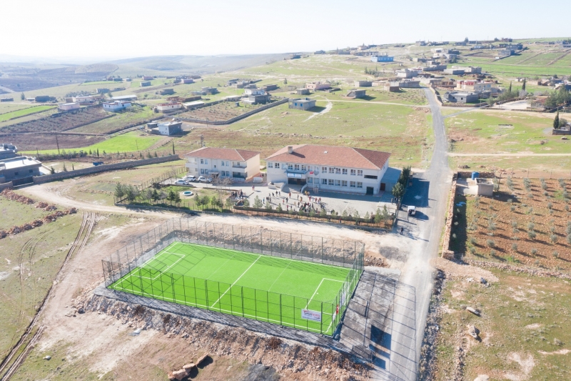 Eyyübiye’ye Yapılacak 20 Halı Sahadan 5’i Tamamlandı