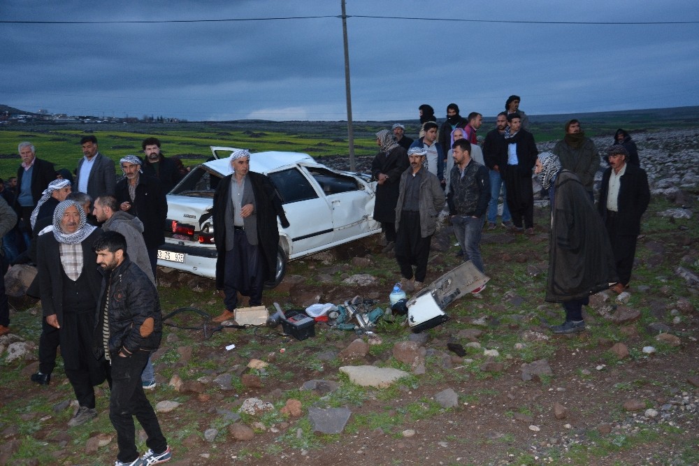 Otomobil şarampole devrildi: 1 ölü, 1 yaralı