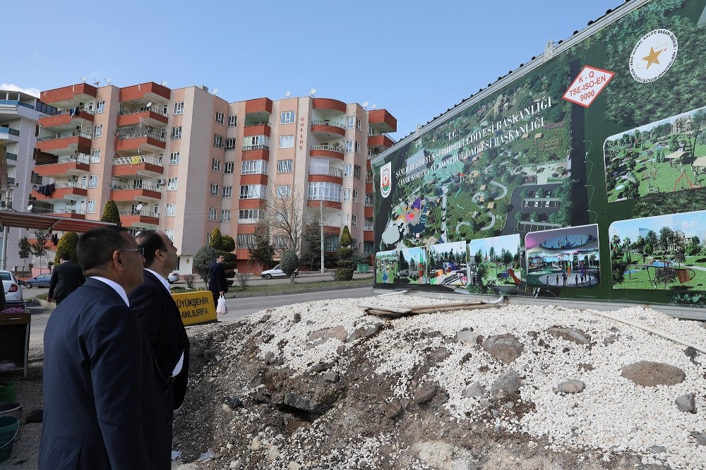 Çocuk ve gençlik oyun dünyası parkının yapımı sürüyor